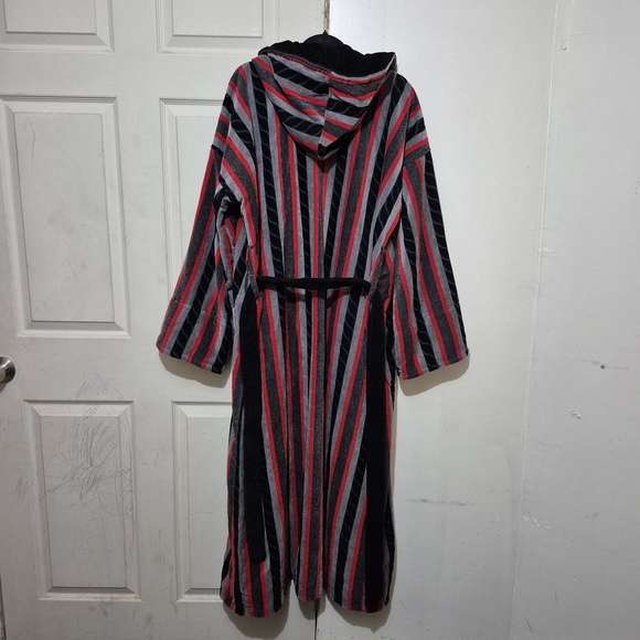 Hanes Classics Hooded Robe with Red and Gray Stripes - Picture 2 of 9